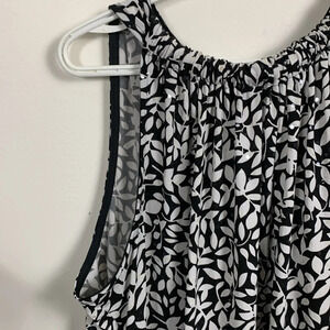 Dress barn Polyester w Spandex summer dress w Ruffles and Sparkles, wrinkle free